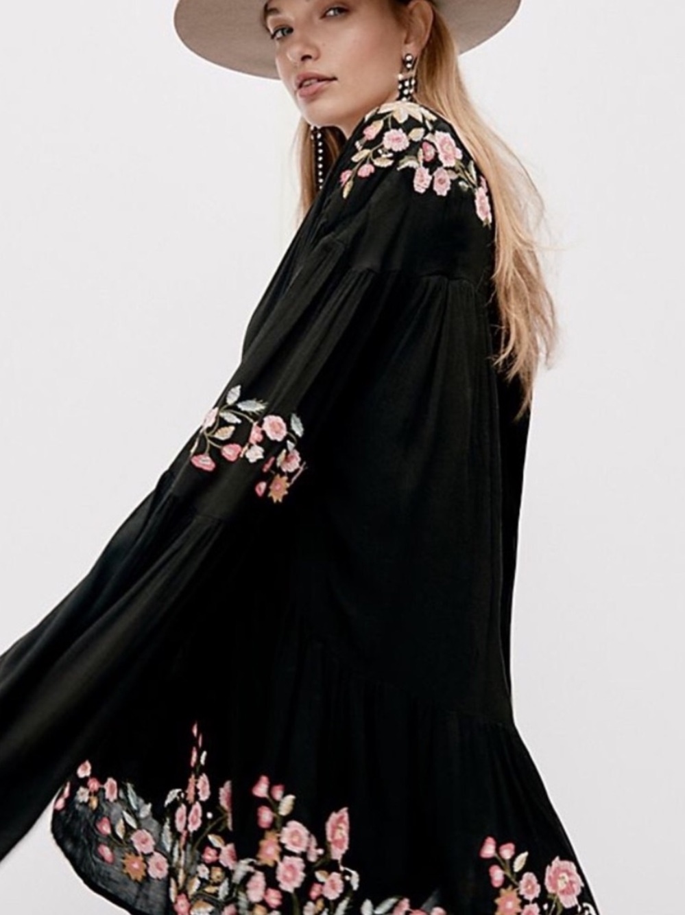 Free People Te Amo Embroidered Mini Dress Black Boho Bell Sleeve M - Picture 2 of 11